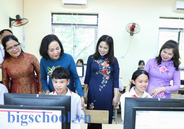 Khai giảng trực tuyến là gì? Hình thức và lợi ích 2025 4 Phụ huynh và học sinh cần chuẩn bị gì?