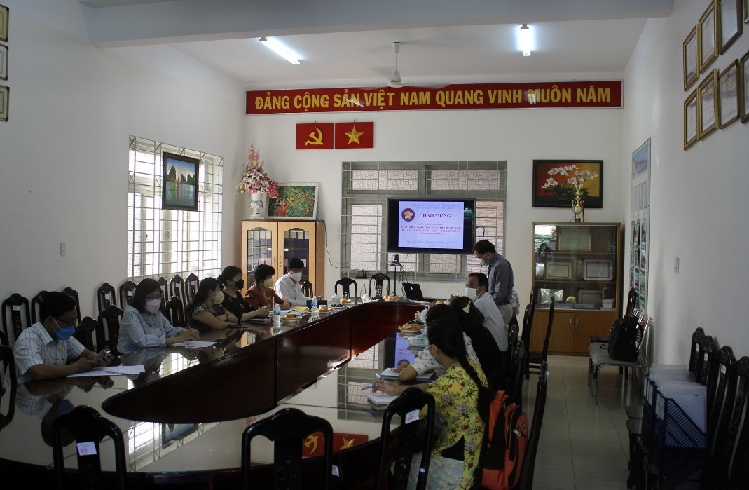 Đoàn đánh giá ngoài thực hiện khảo sát sơ bộ tại trường THPT Hoàng Hoa Thám vào ngày 05/04/2022