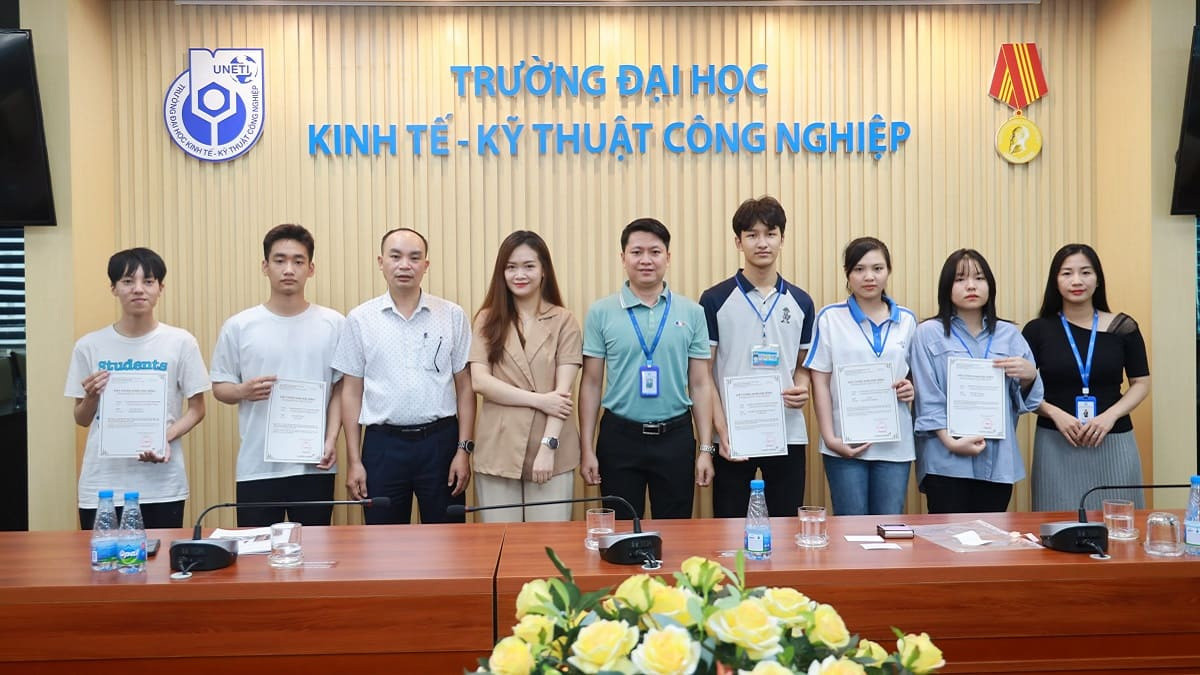 Trường Đại học Kinh tế kỹ thuật công nghiệp cũng có nhiều vị trí cao trên bảng xếp hạng
